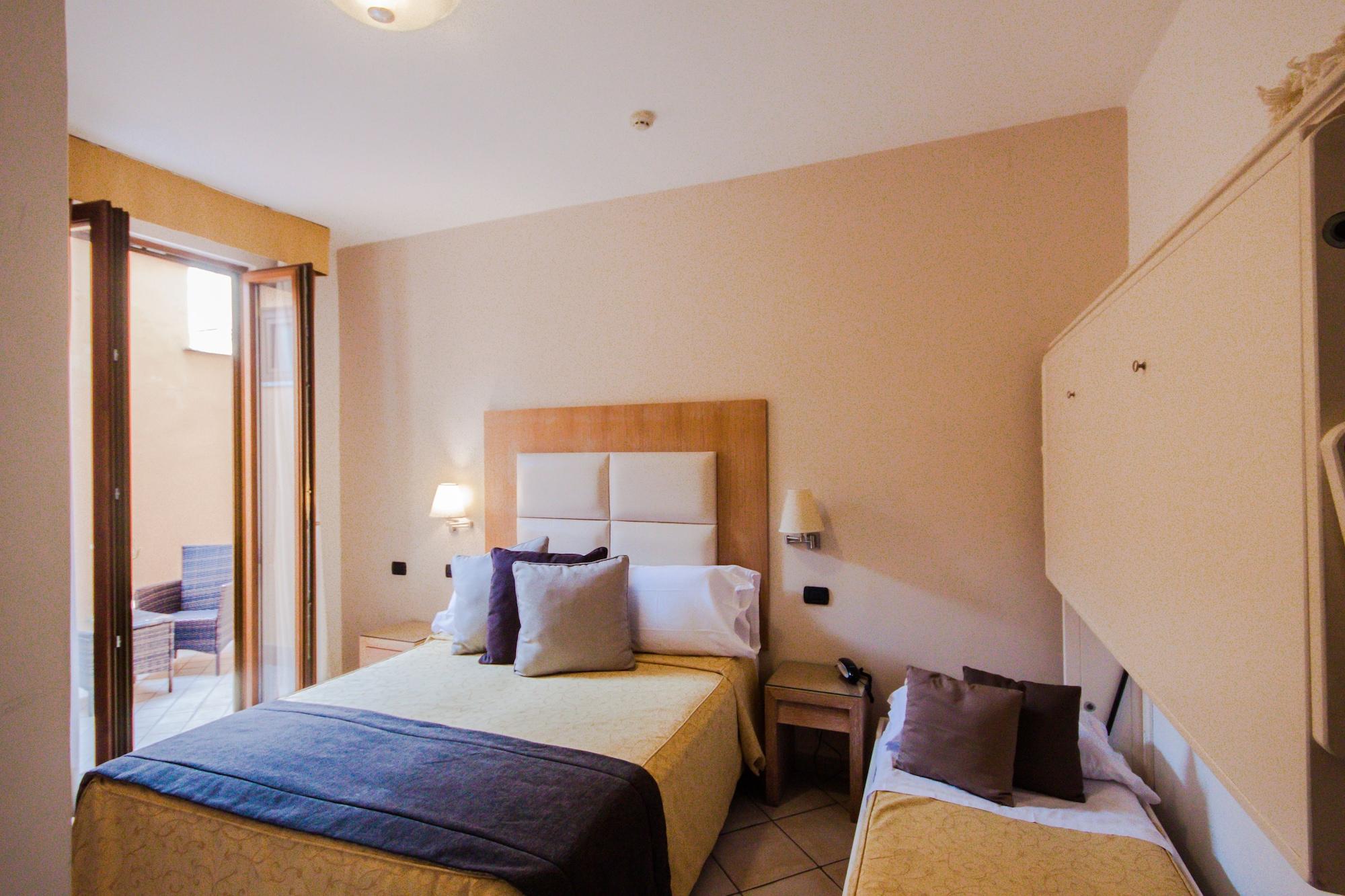 Hotel Sorrento City Екстериор снимка