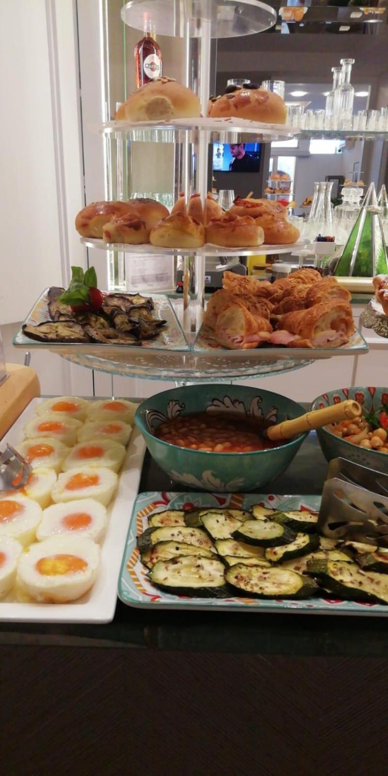 Hotel Sorrento City Екстериор снимка