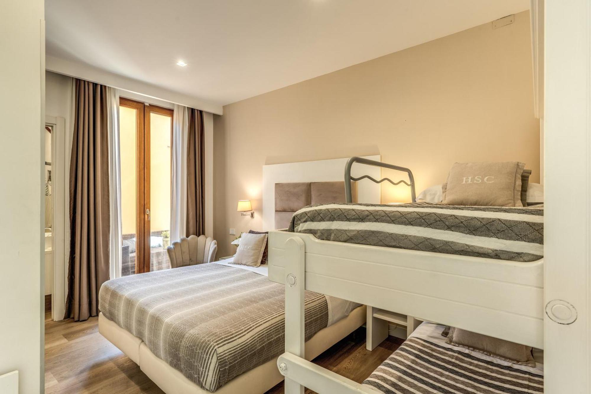 Hotel Sorrento City Екстериор снимка