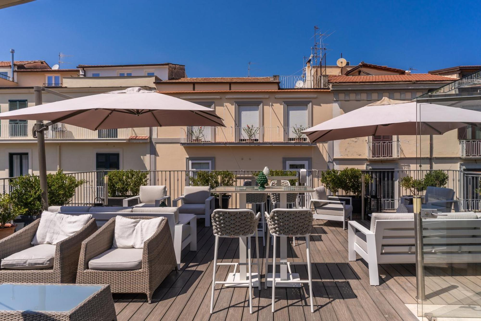 Hotel Sorrento City Екстериор снимка